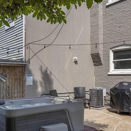 Rare City Home W/ Backyard Fire-Pit & Hottub Lancaster Dış mekan fotoğraf