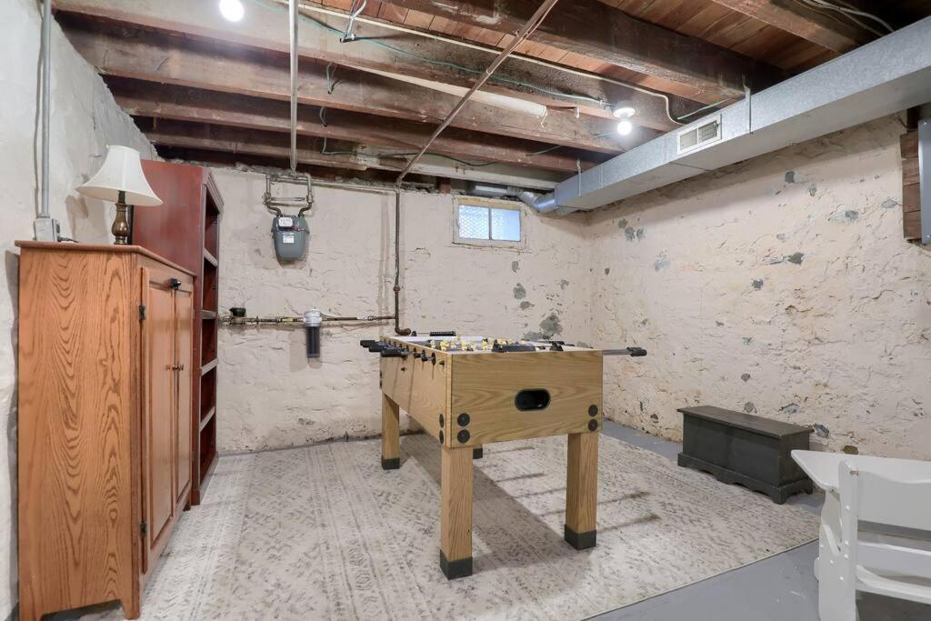 Rare City Home W/ Backyard Fire-Pit & Hottub Lancaster Dış mekan fotoğraf